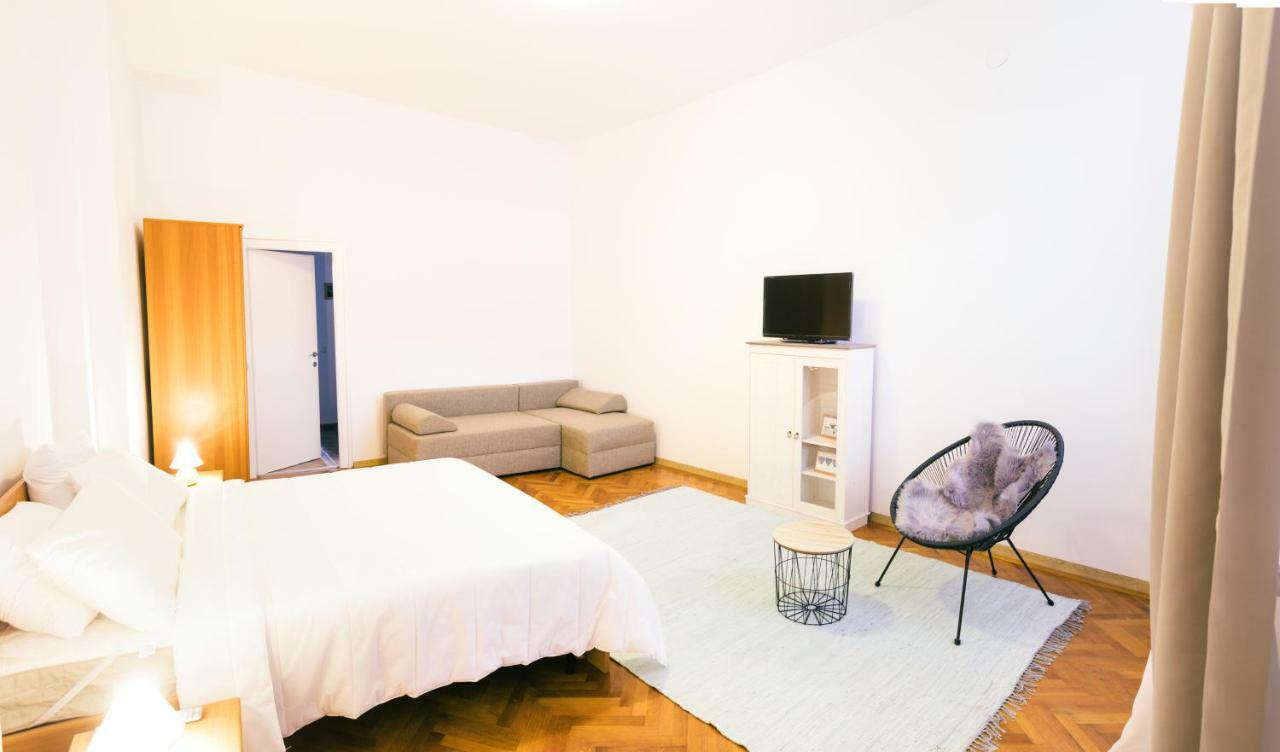 Street View Apartments Sibiu Luaran gambar